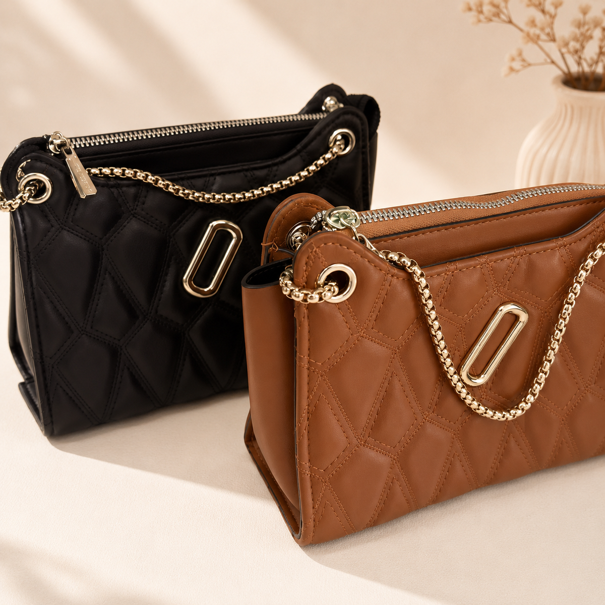 Cartera Bandolera Acolchada con Cadena