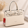 Cartera Elegante con Detalle de Hebilla